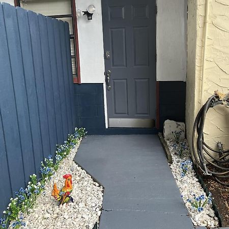 Single Room With Twin Bed On Private Property Eustis 외부 사진